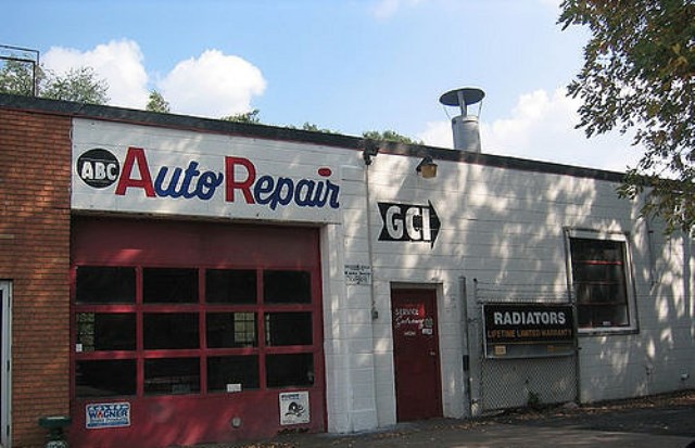 sell a car for cash, sell your scrap car, value of a junk car, we buy any car